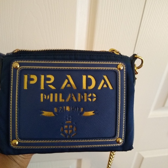 Authentic Prada crossbody bag.. - Picture 3 of 4